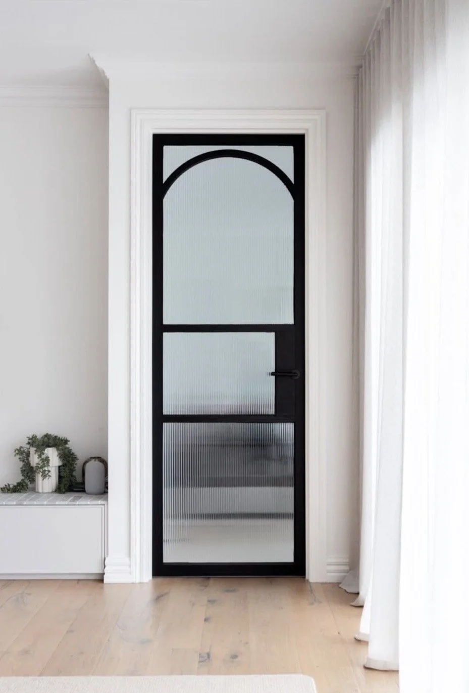 The Architectural Trend Everyone Is Talking About: Interior Glass Doors &amp; Arches