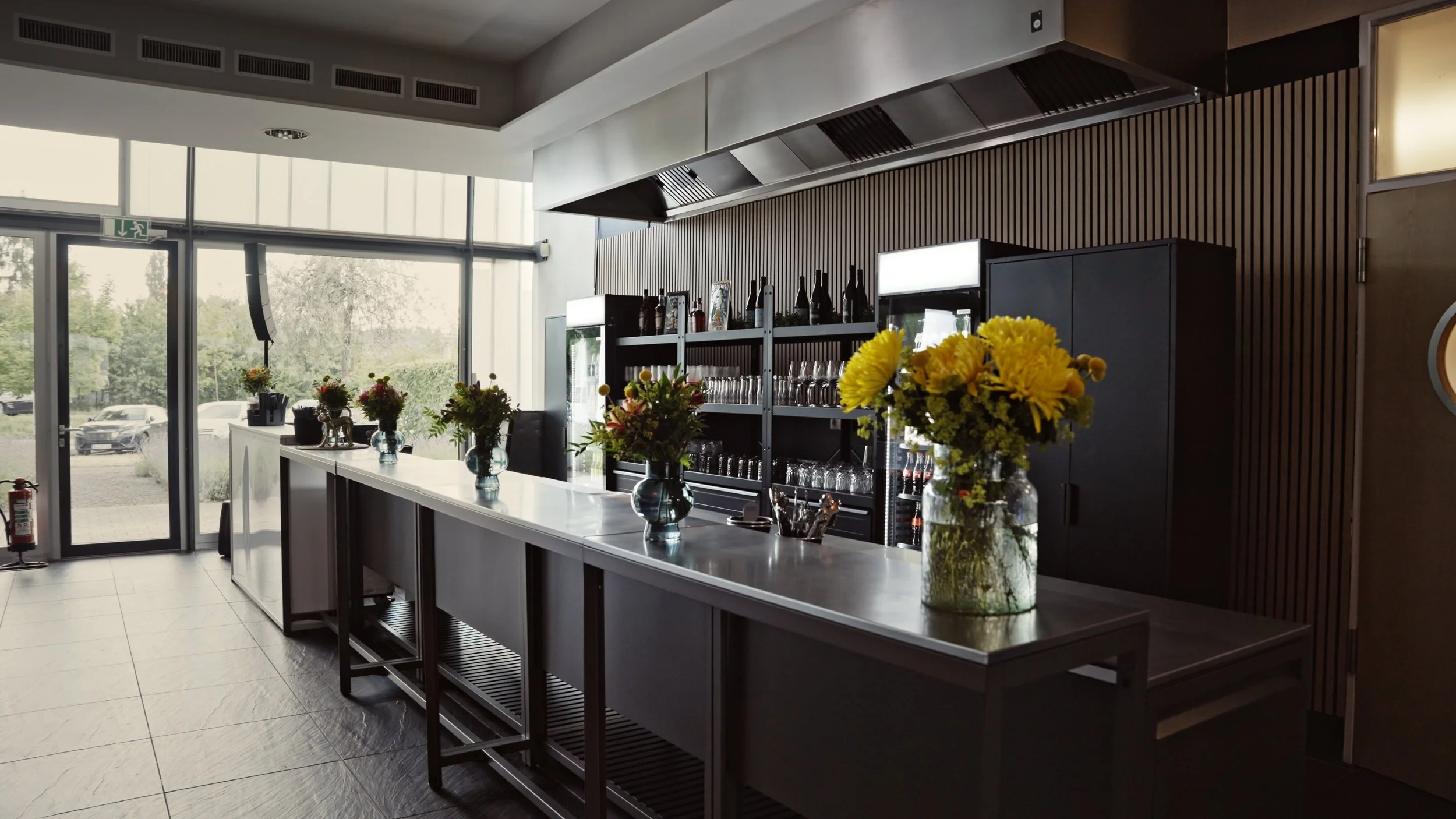 The Square_Eventlocatiopn_Christ Catering__nur leere Räume_4K_V2.00_00_31_08.Standbild016.jpg