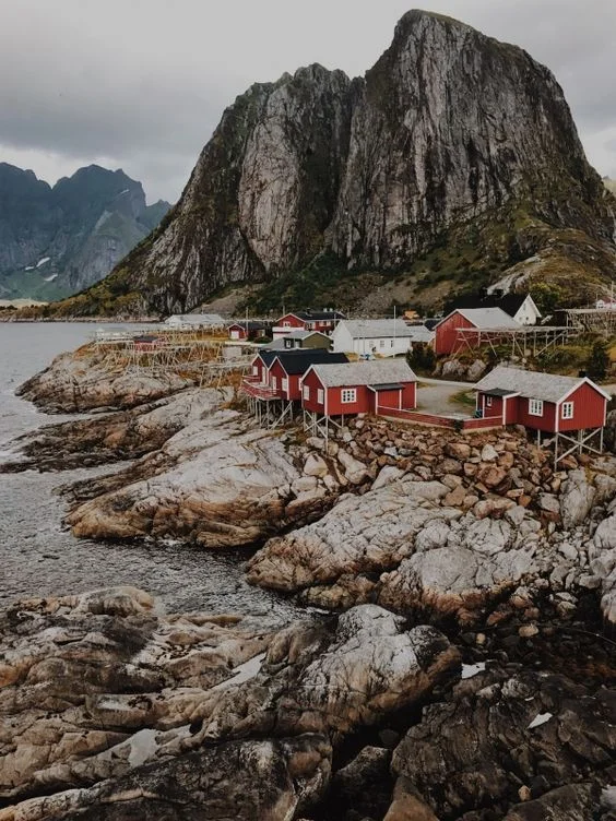 Hamnoy Lofoten.jpg