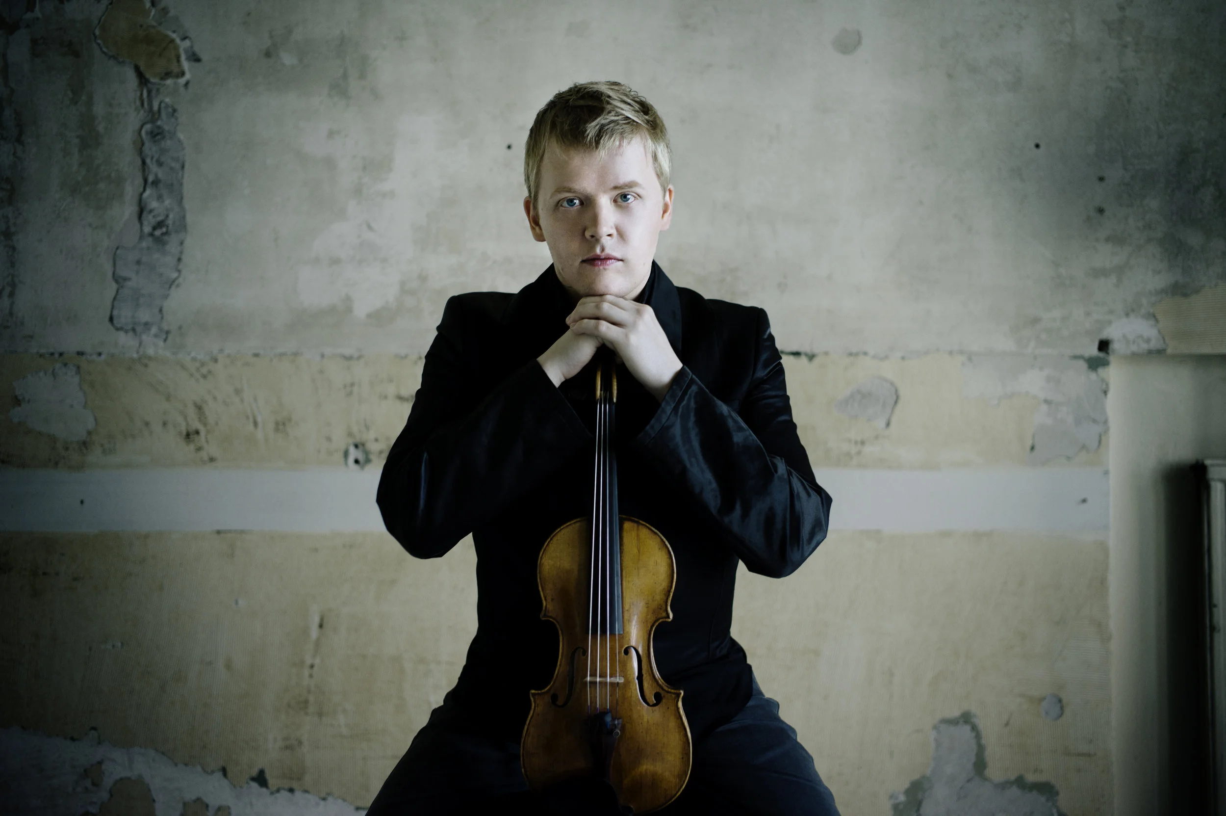 Pekka Kuusisto High Res 2 - credit Kaapo Kamu.jpg