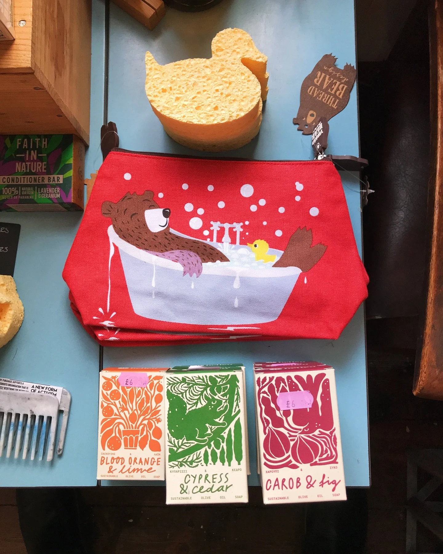 Things to make bath night even better!
.
#Studio52Store #ComrieShopping #ShopLocal #LiveLocal
#UniqueGiftShop #ScottishBusiness
#BeInspiredPerthshire #MeetThePerthIndies #ScotlandLovesLocal