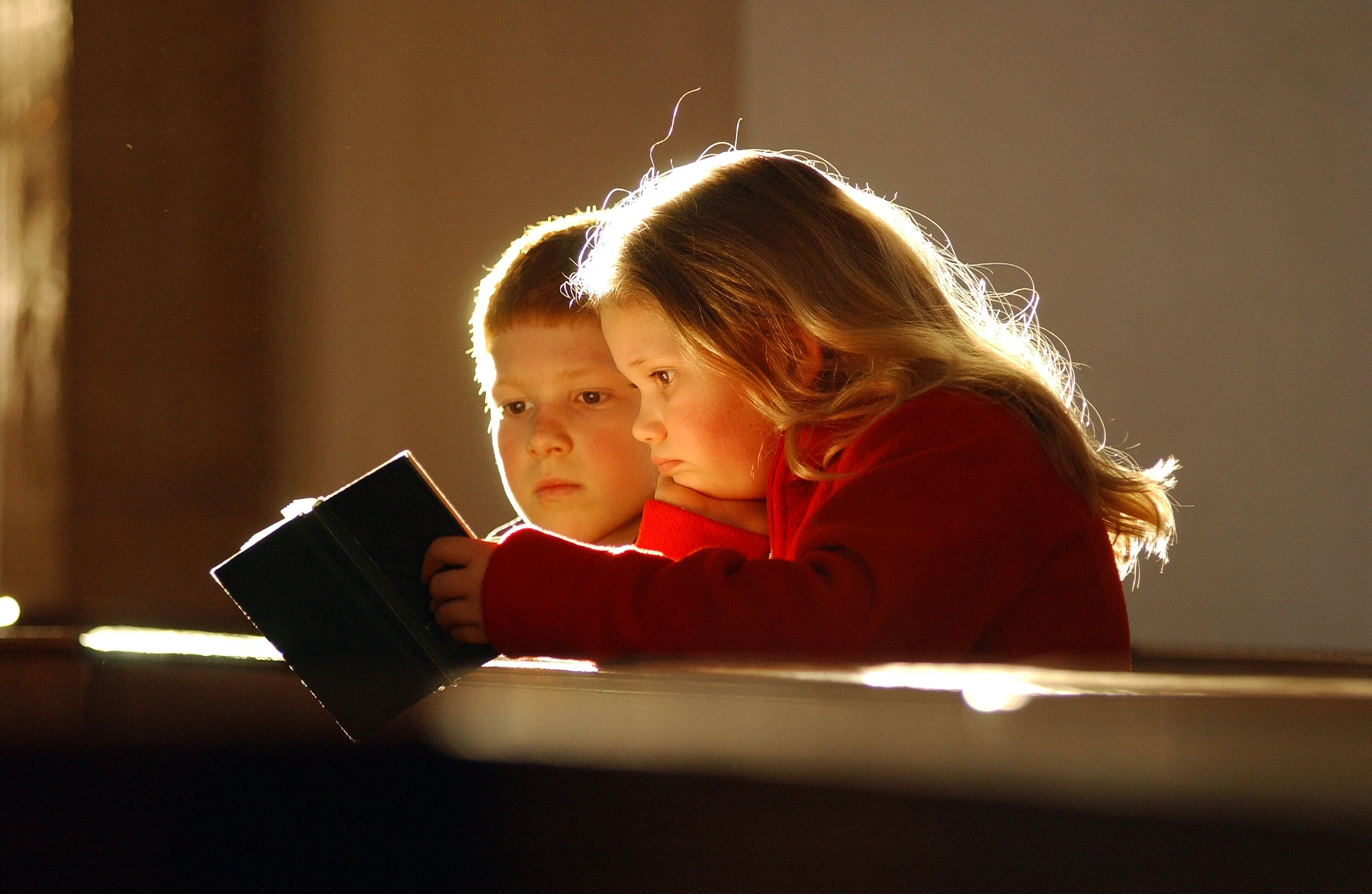 Toddlers Worship at Christmas