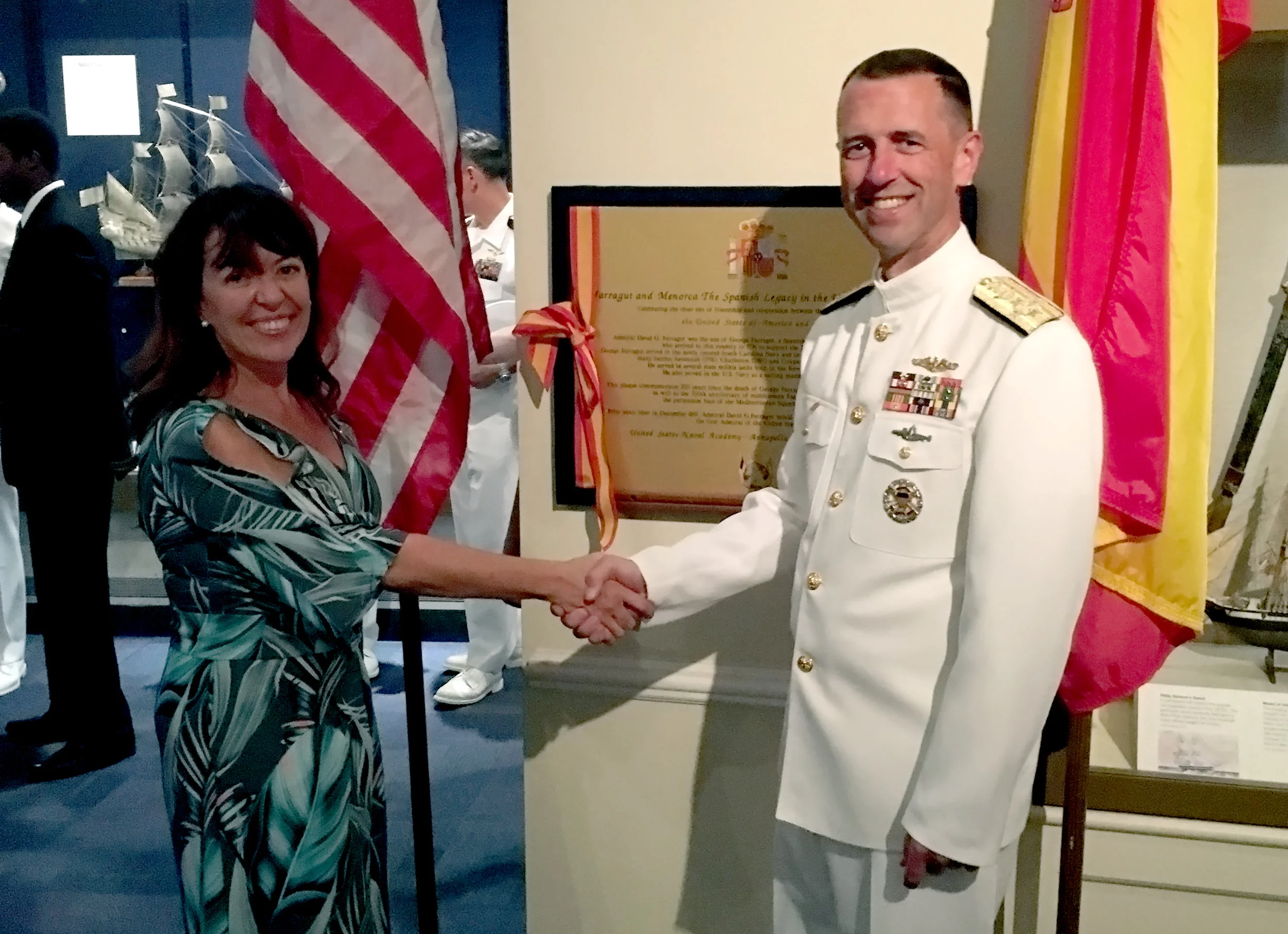 Presidente García en la inauguración de la Placa con U.S. CNO (Chief Naval Operations) Almirante Richardson.