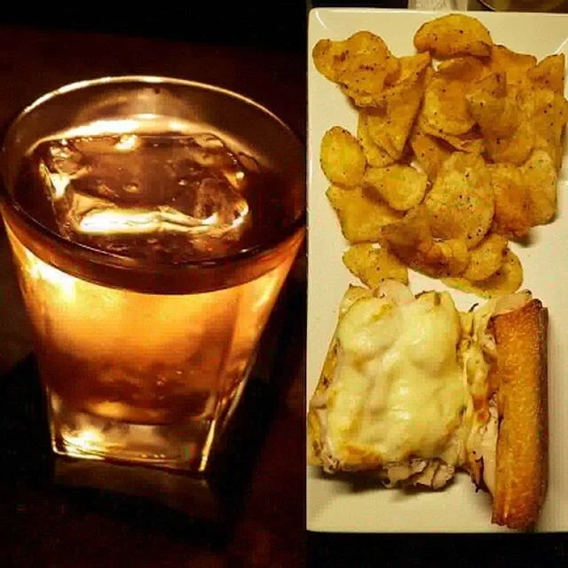 Today's hours: Delivery until 7PM Pickup Until 4AM.
Call 718-269-0668 to order. 🍻