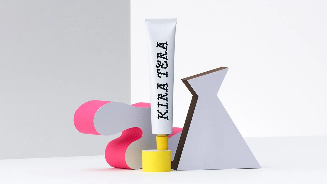 Aries Moross and Studio Moross team worked on a campaign imagery for Japan base hair care brand B-ex launched called KIRA TERA. B-ex is the leading hair color brand specializing in developping unique hair products for hair salon. This time, B-ex coll