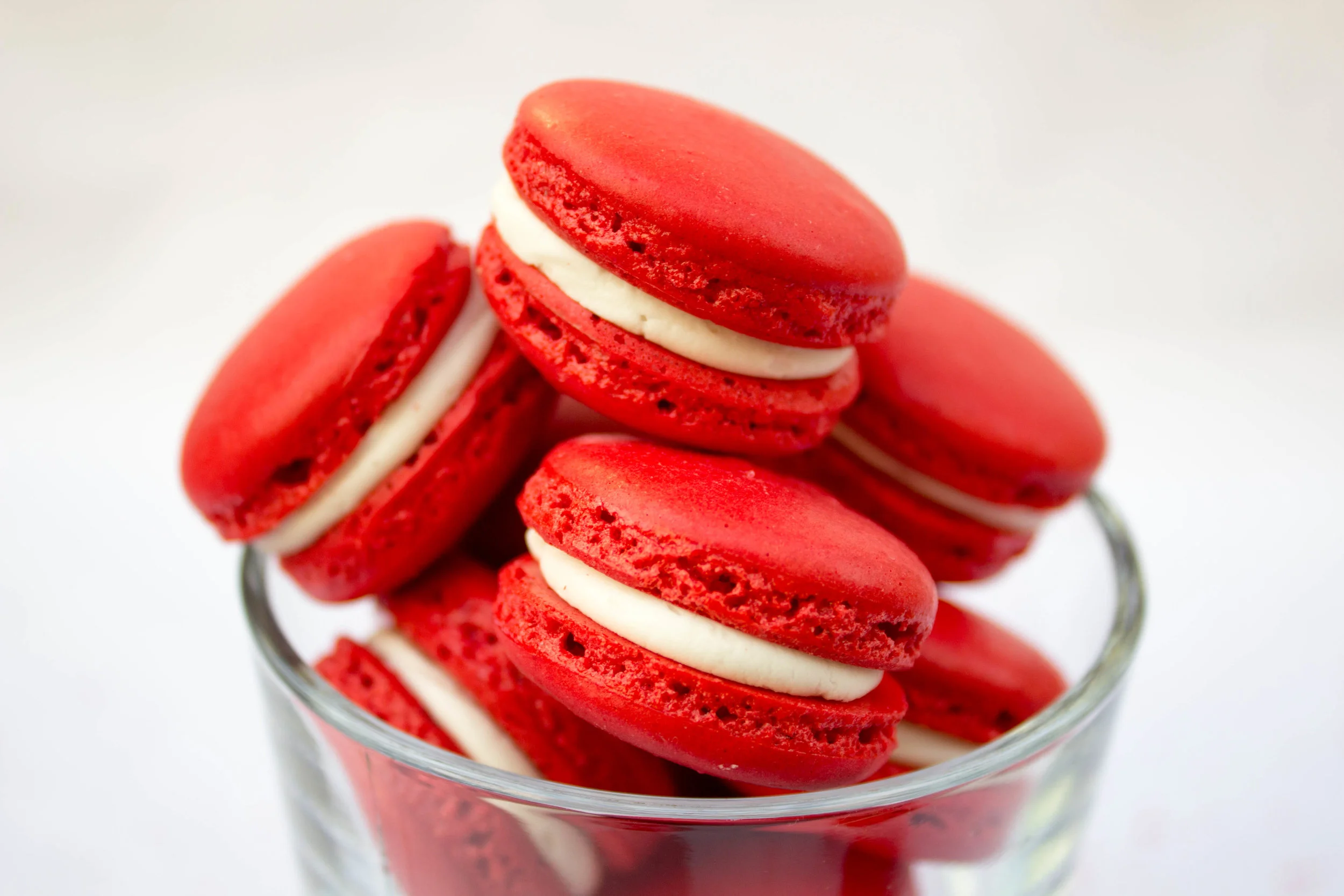 Valentine's Day macarons _ Red Velvet 4.jpg