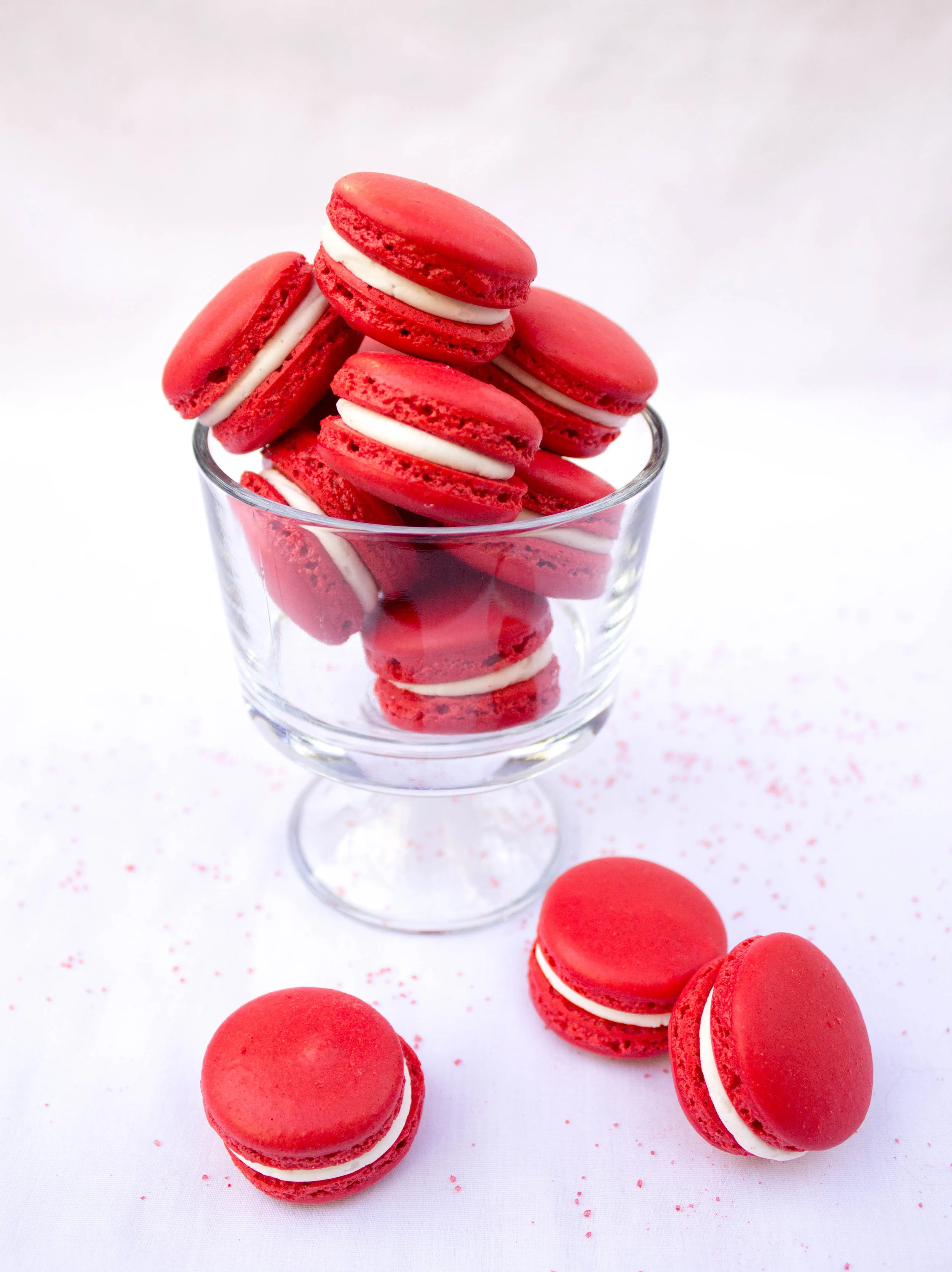 Valentine's Day macarons _ Red Velvet 2.jpg