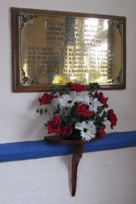  THIS TABLET WAS ERRECTED IN MEMORY OF THOSE BELONGING TO THIS VILLAGE WHO GAVE THEIR LIVES FOR THEIR COUNTRY -GREAT WAR 1914-1918-