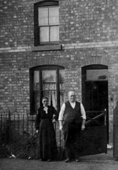 John and Sarah Lomas outside 86 Queen Street, Chasetown