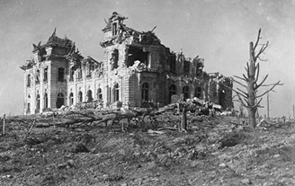 What remained of Hollebeke Chateau in March 1916