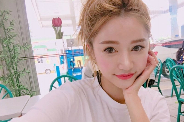 sora_pppp-instagram-kbeauty-makeup-inspiration-the-klog-.jpg
