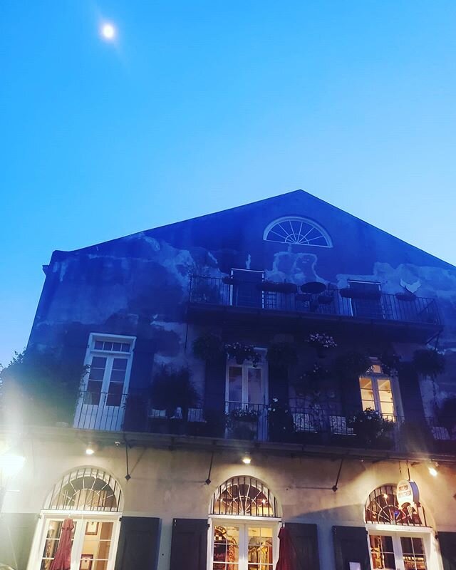 The moon continues to watch over the French Quarter. 🌜
#moonlight #frenchquarter #watchedover #moonvibes #positiveenergy