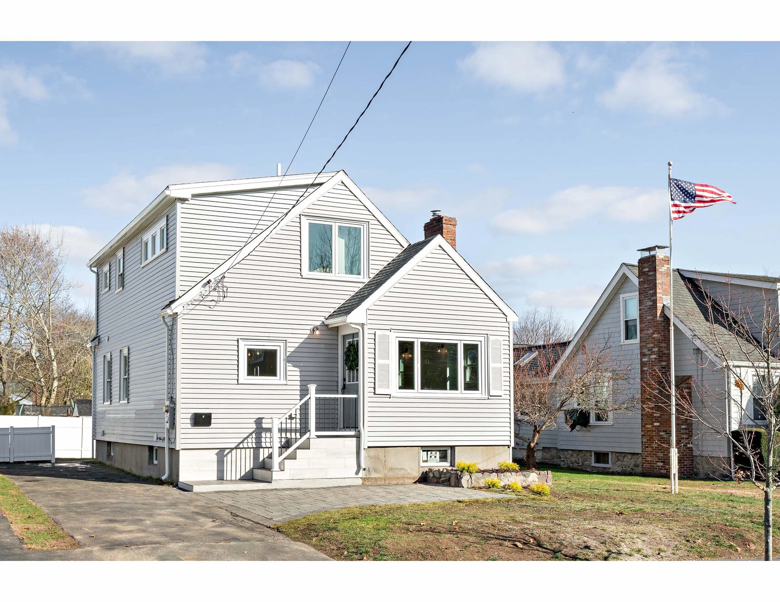 Front of House-Vincent .jpg