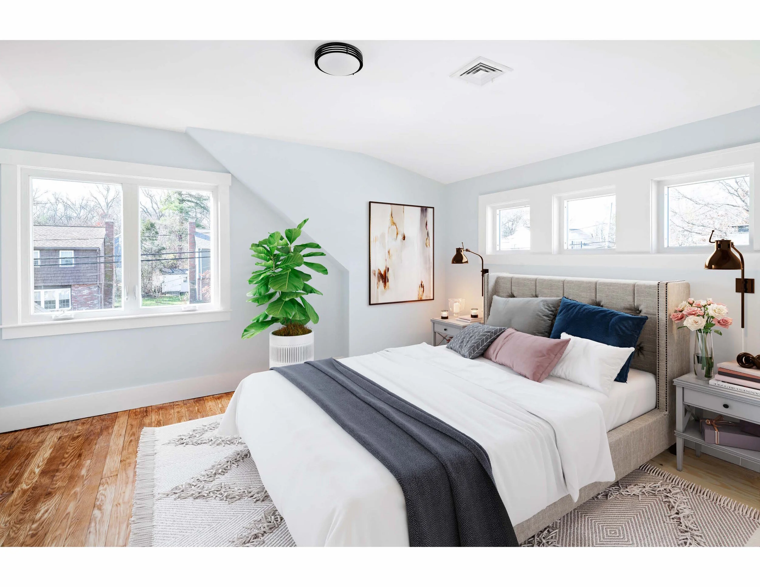 Staged Photo 7-Vincent .jpg