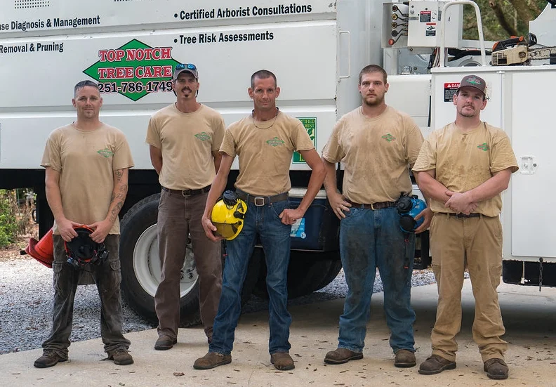 TopNotchTreeCare-Crew.jpg