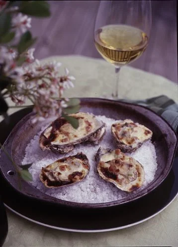 As a member of the Virginia Oyster Trail, this recipe had us interested immediately! Add in some Virginia ham AND Virginia wine and you have yourself a definite winner.&nbsp;