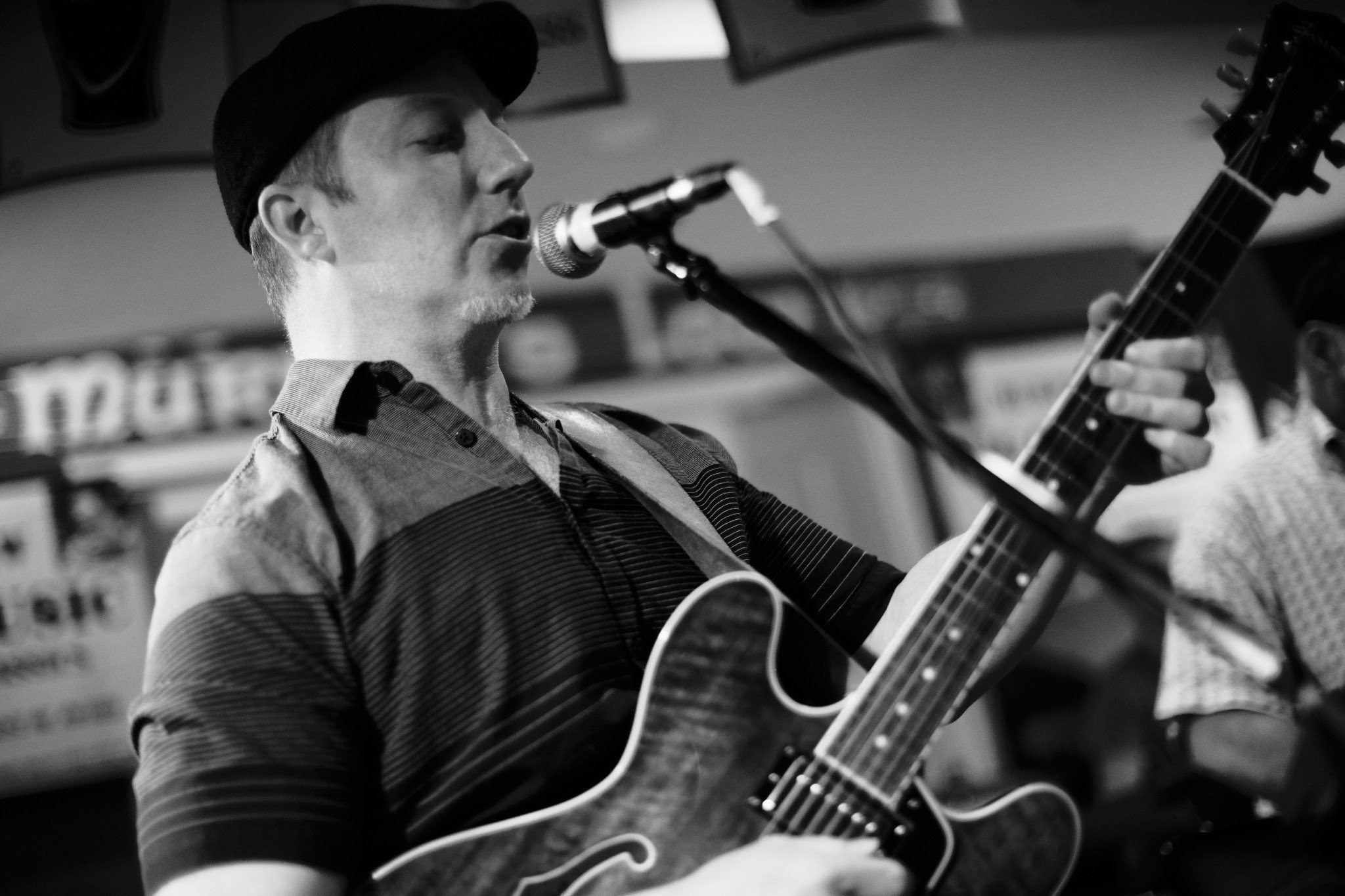 Live Music: Travis Colby