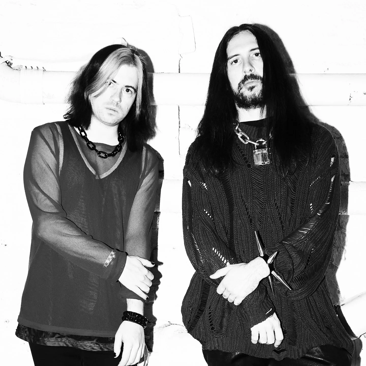 NYC alt-industrial dream team @heavyhalo.nyc will join the legendary @mythrillkillkult for the band&rsquo;s &ldquo;Delicate Terror Tour, Part Two,&rdquo; tearing across the western half of the US in Spring 2026.

Also featured on the tour is darkwave