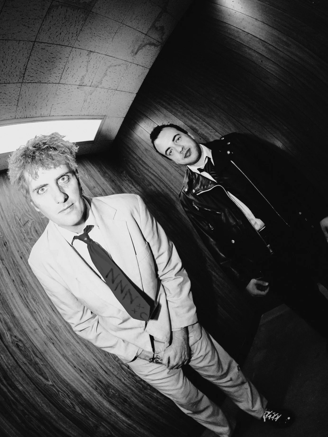 Welcoming the great @mrphylzzzband to The Chain&rsquo;s roster. 

Clad in cheap suits and signed to the legendary Amphetamine Reptile, this Chicago duo delivers bludgeoning noise rock with hooks and dark humor. Crank the new single &ldquo;Over and Ov