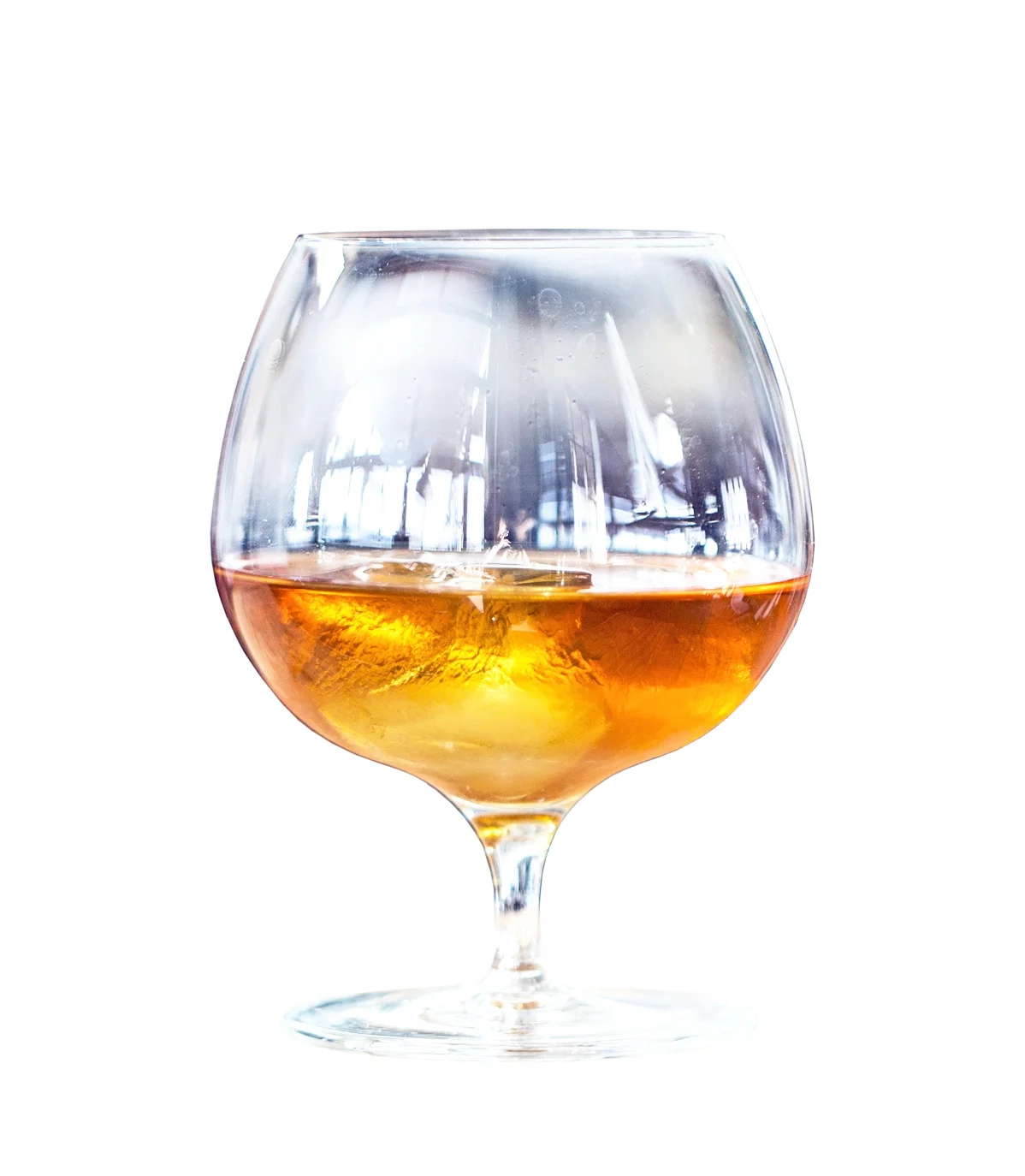 BANAN 60mL Norseman Pineapple Rum 20mL Sweet Vermouth 8mL Norseman Amaro Plantain 3mL Norseman Apricot Liqueur Stir on ice and strain into a snifter glass. Float one large ice cube in glass.