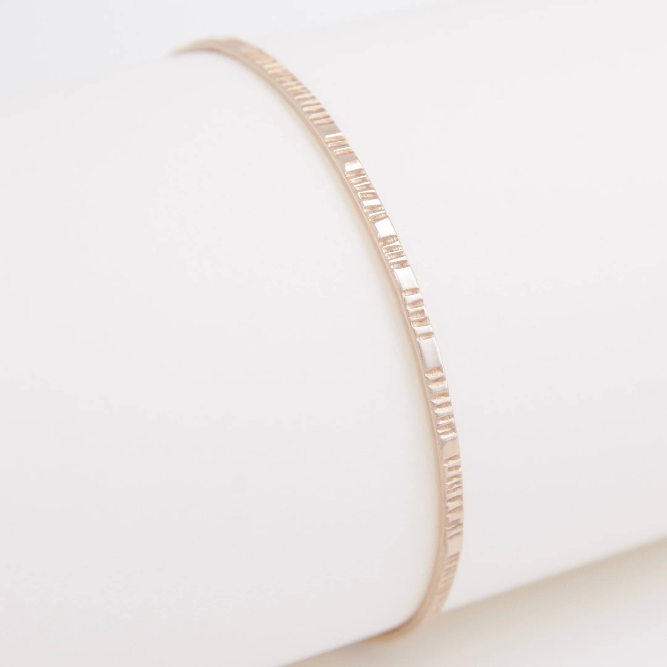 LadoALado_1112_bracelet_banglelines.jpg