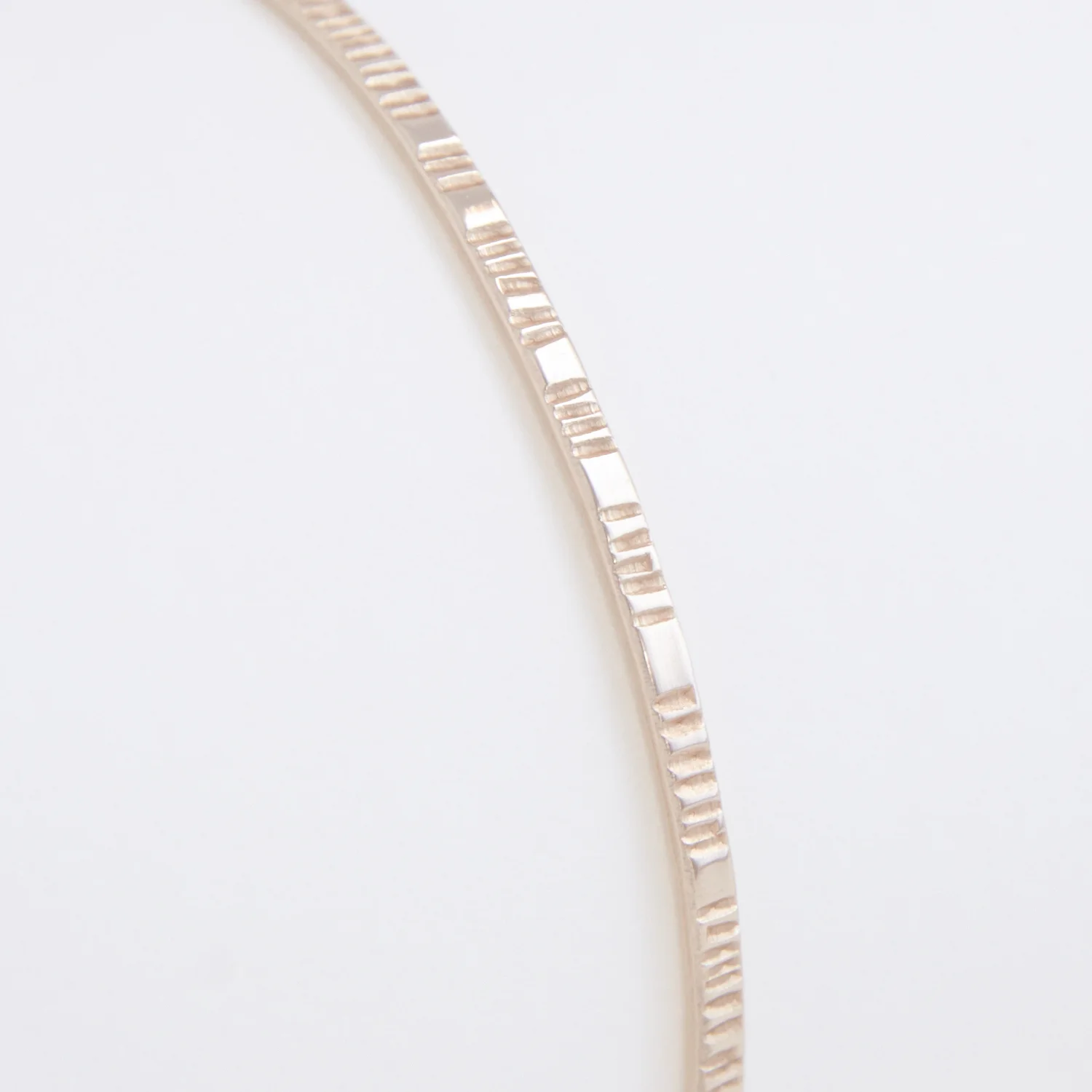 LadoALado_1112_bracelet_banglelines_detail.jpg