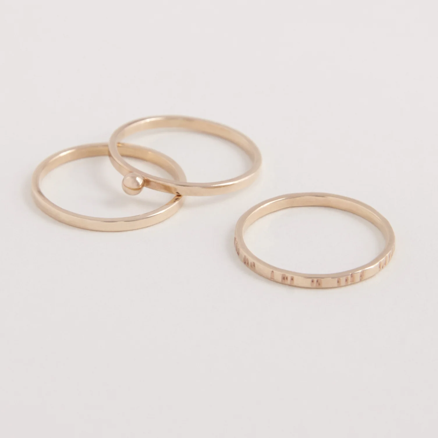 LadoALado_1112_ring_bandtrio.jpg