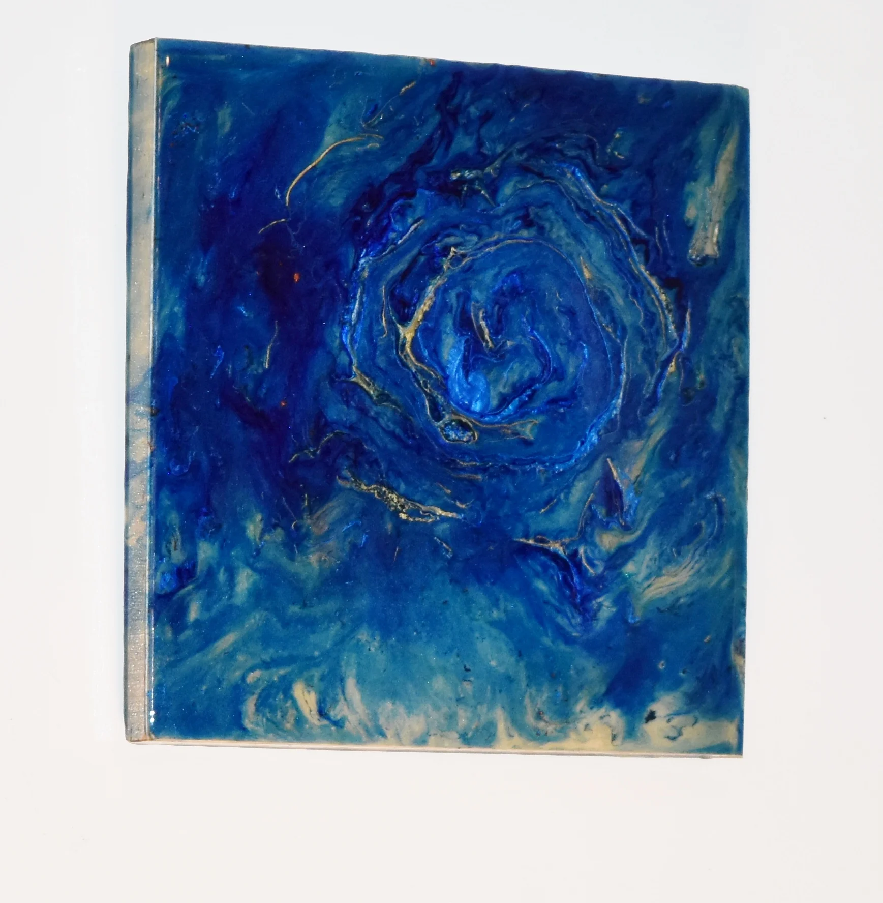 Charlotte Strong resin art