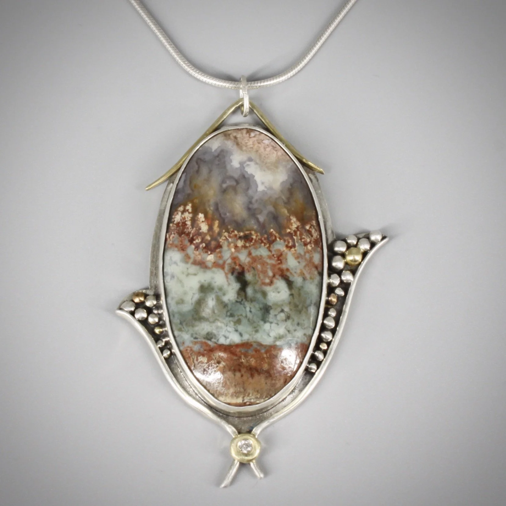 Prudent Man Agate Necklace