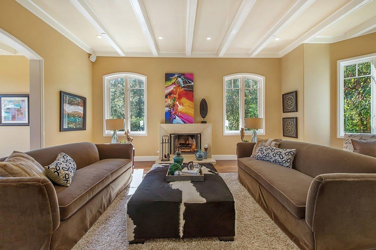 37-cofferedceiling-transitional-luxuryhome.jpg