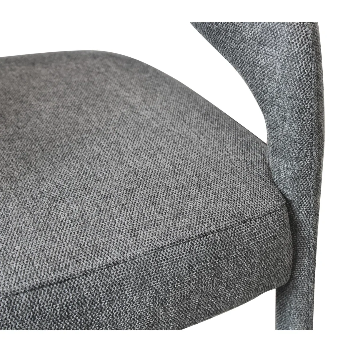 Cushioned-diningchair-detail.webp