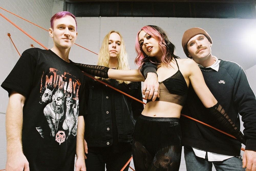 Video: Yours Truly - Walk Over My Grave