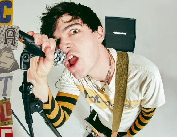 Video: Alexx Bean - Castles