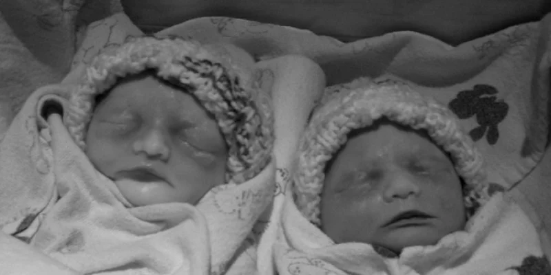 Emma & Violet