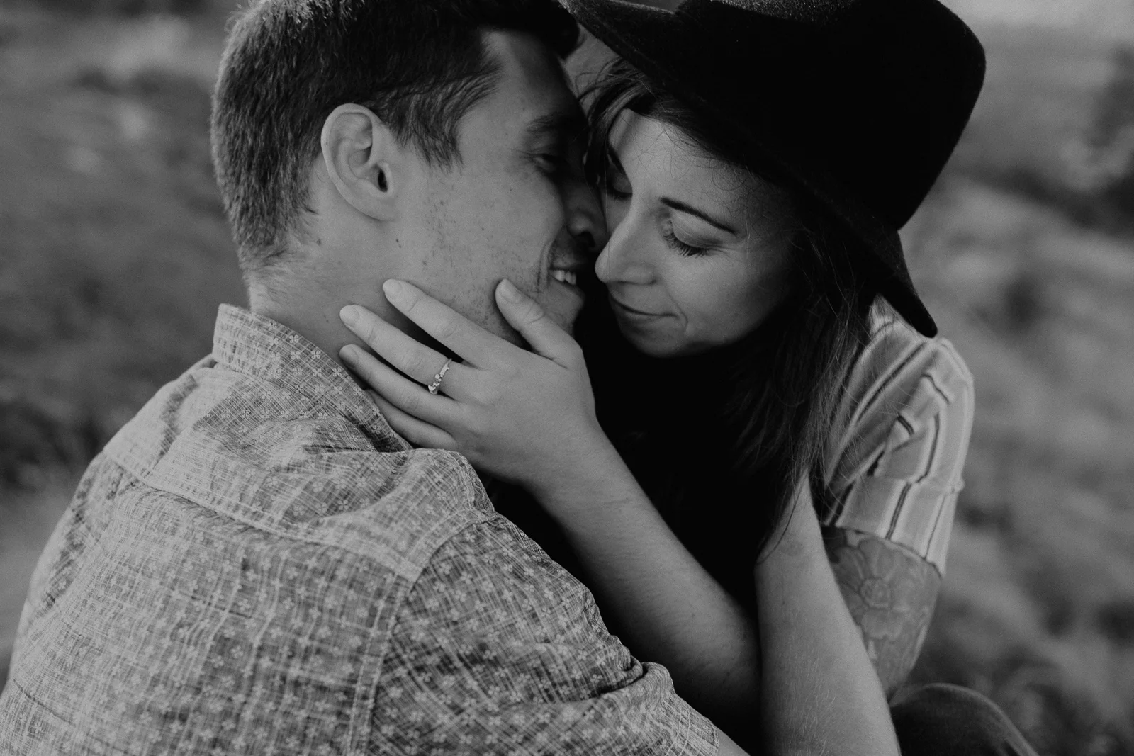 Luke Lambertson Photo_Oregon_AdventurousCouple_MarisaAndDanny_IMG-8239.jpg