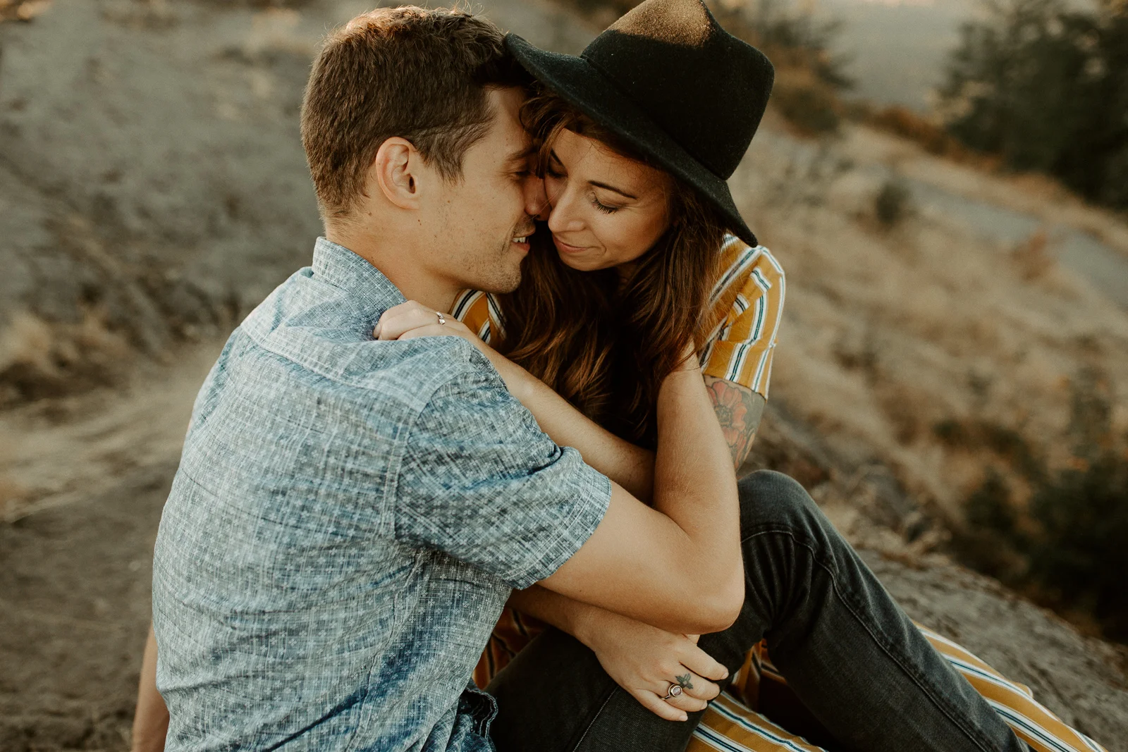 Luke Lambertson Photo_Oregon_AdventurousCouple_MarisaAndDanny_IMG-8245.jpg