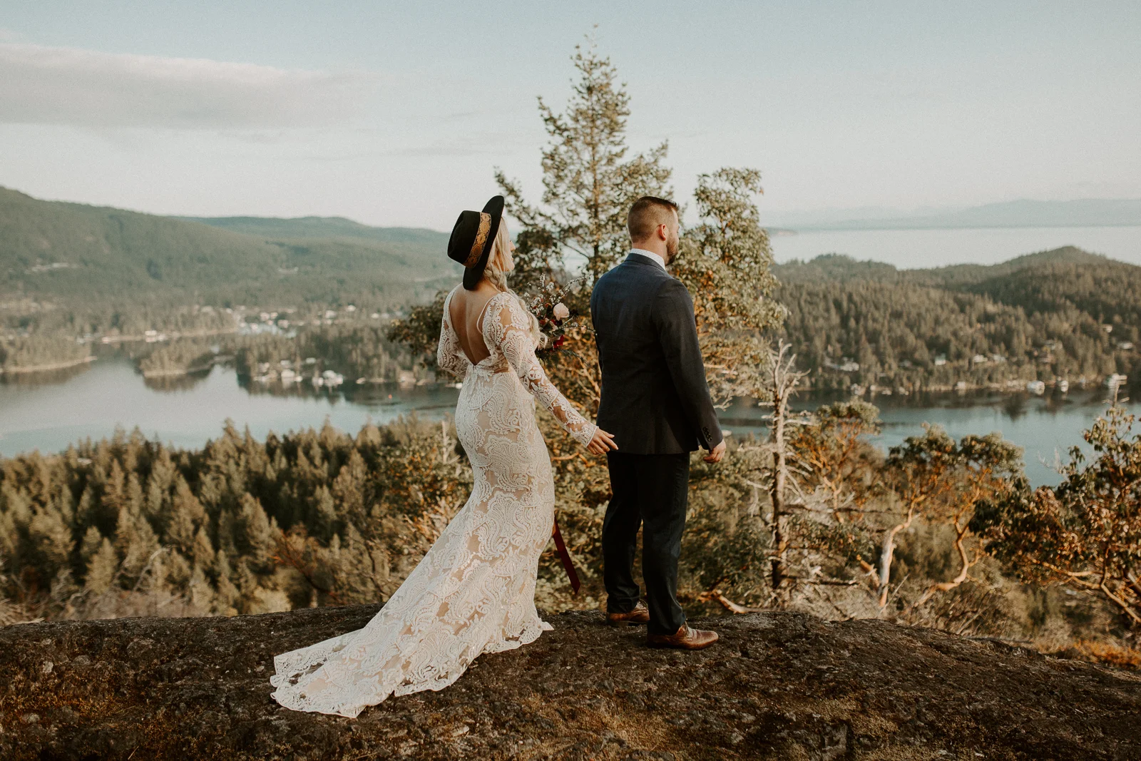 Luke Lambertson Photo_BritishColumbia_Canada_AdventurousCouple_Elopement_IMG-7882.jpg