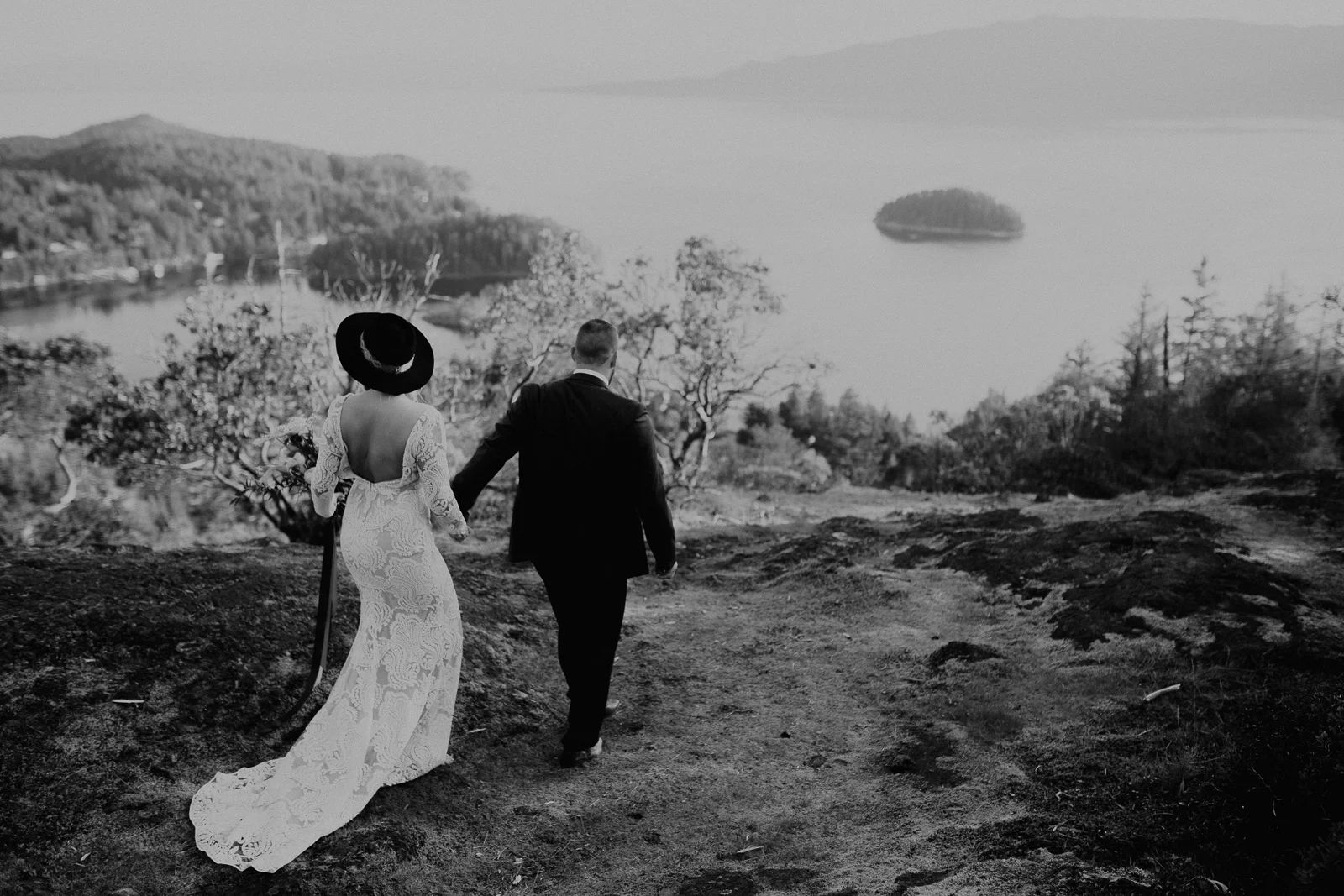 Luke Lambertson Photo_BritishColumbia_Canada_AdventurousCouple_Elopement_IMG-7921-2.jpg