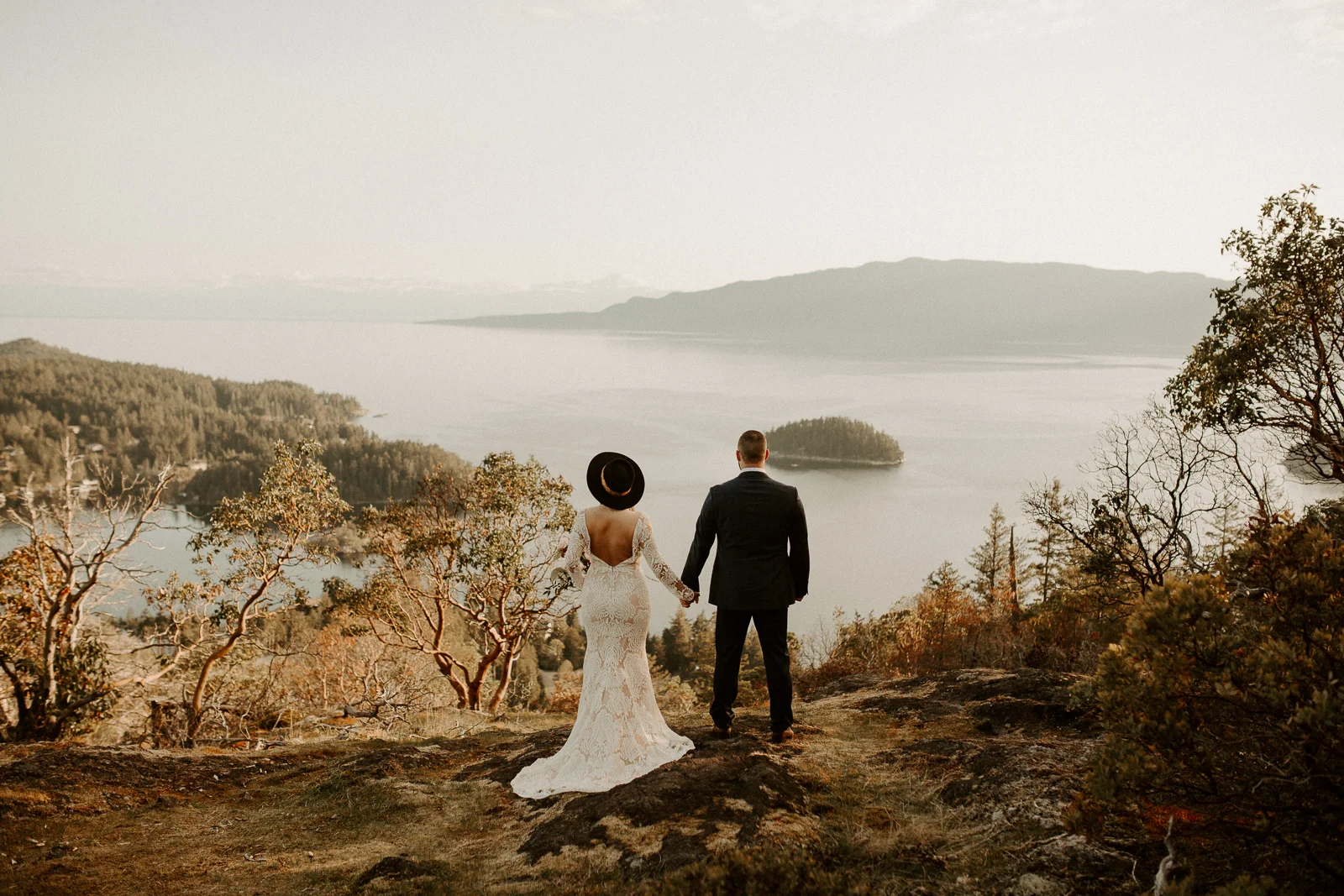 Luke Lambertson Photo_BritishColumbia_Canada_AdventurousCouple_Elopement_IMG-7929.jpg