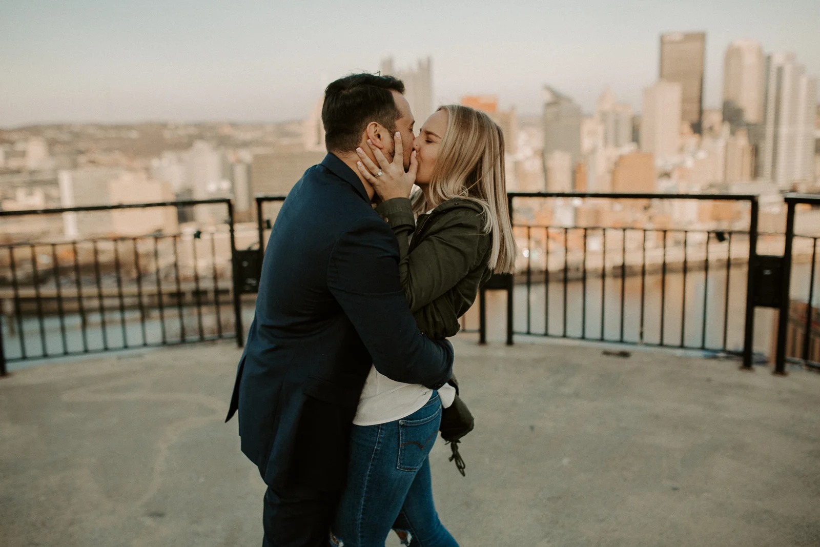 Luke Lambertson Photo_Pittsburgh_SupriseProposal_AllyAndJon_IMG-8870.jpg
