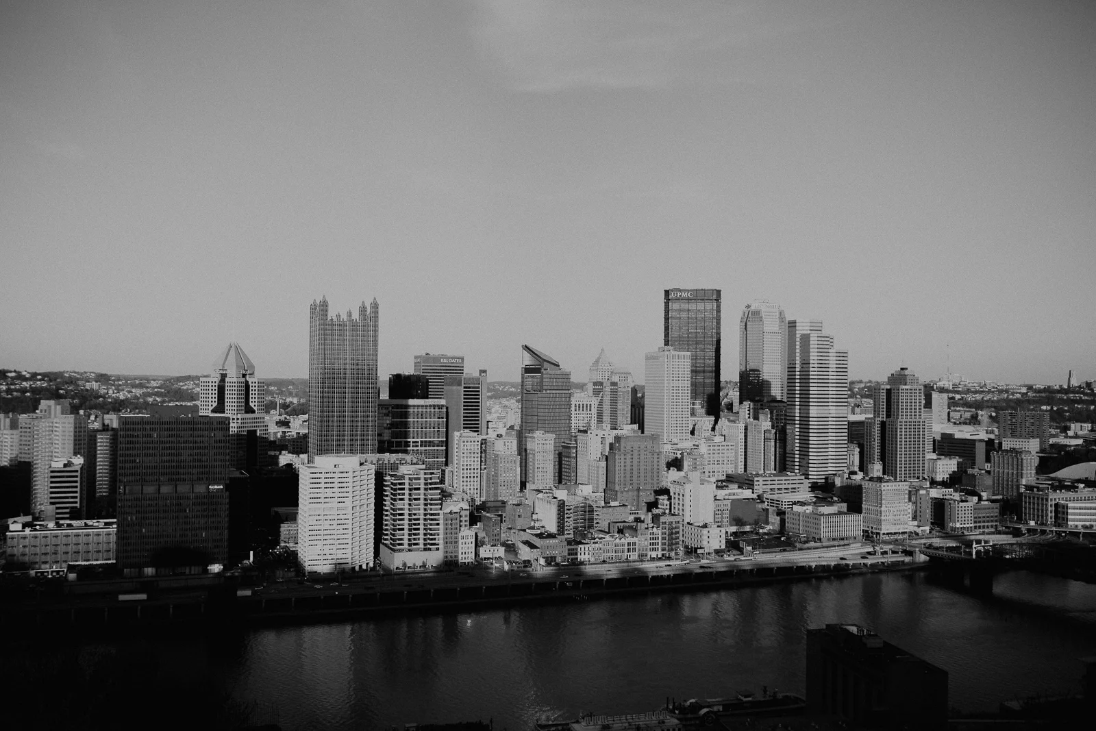 Luke Lambertson Photo_Pittsburgh_SupriseProposal_AllyAndJon_IMG-8905.jpg