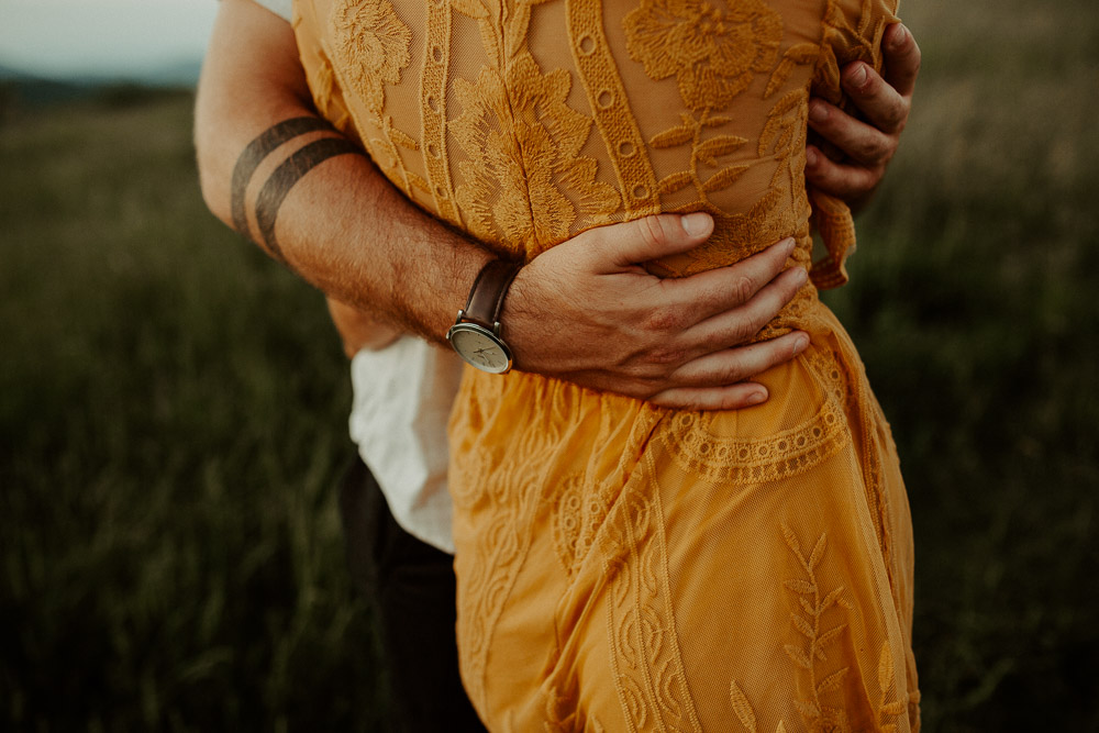 Luke Lambertson Photo_www.lukelambertson.co_Max Patch_Asheville,NC_ Adventure Couples Session_IMG_1246.jpg