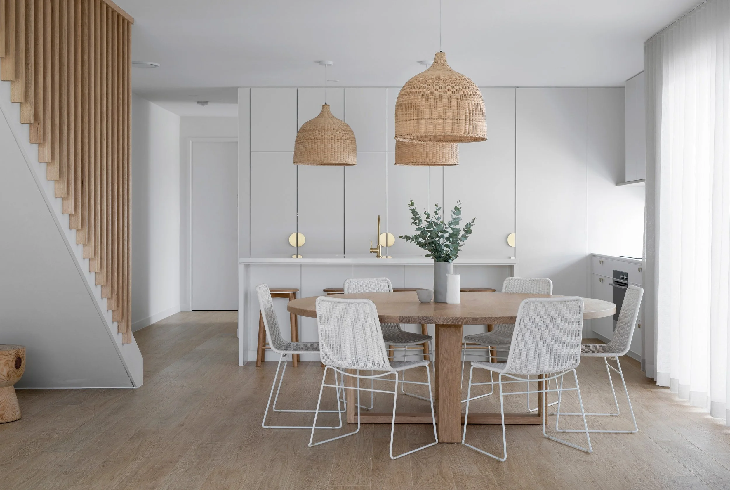How To Choose The Perfect Dining Room Pendant Light — Zephyr + Stone