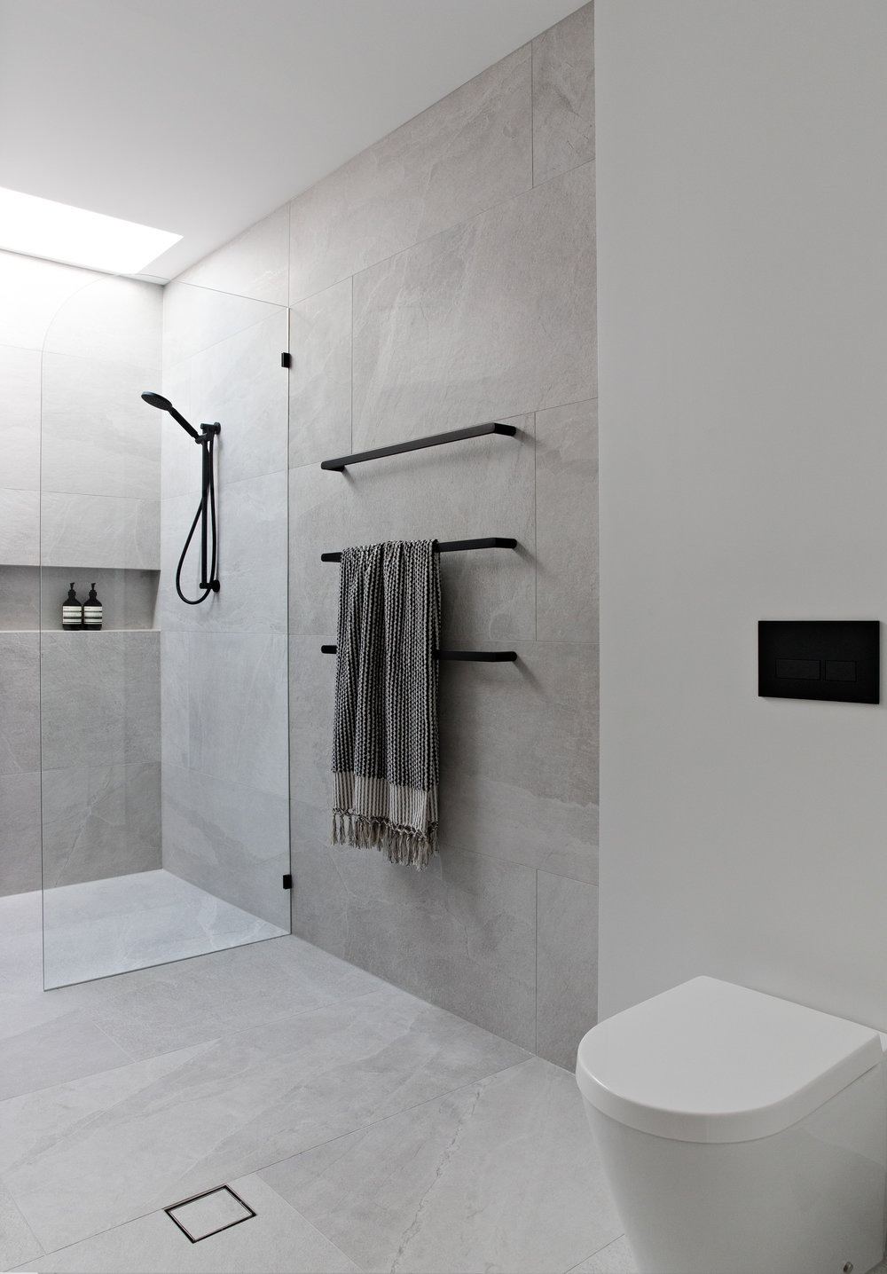 Bathroom With Towel Rails, Towel Rack Designs For Bathroom