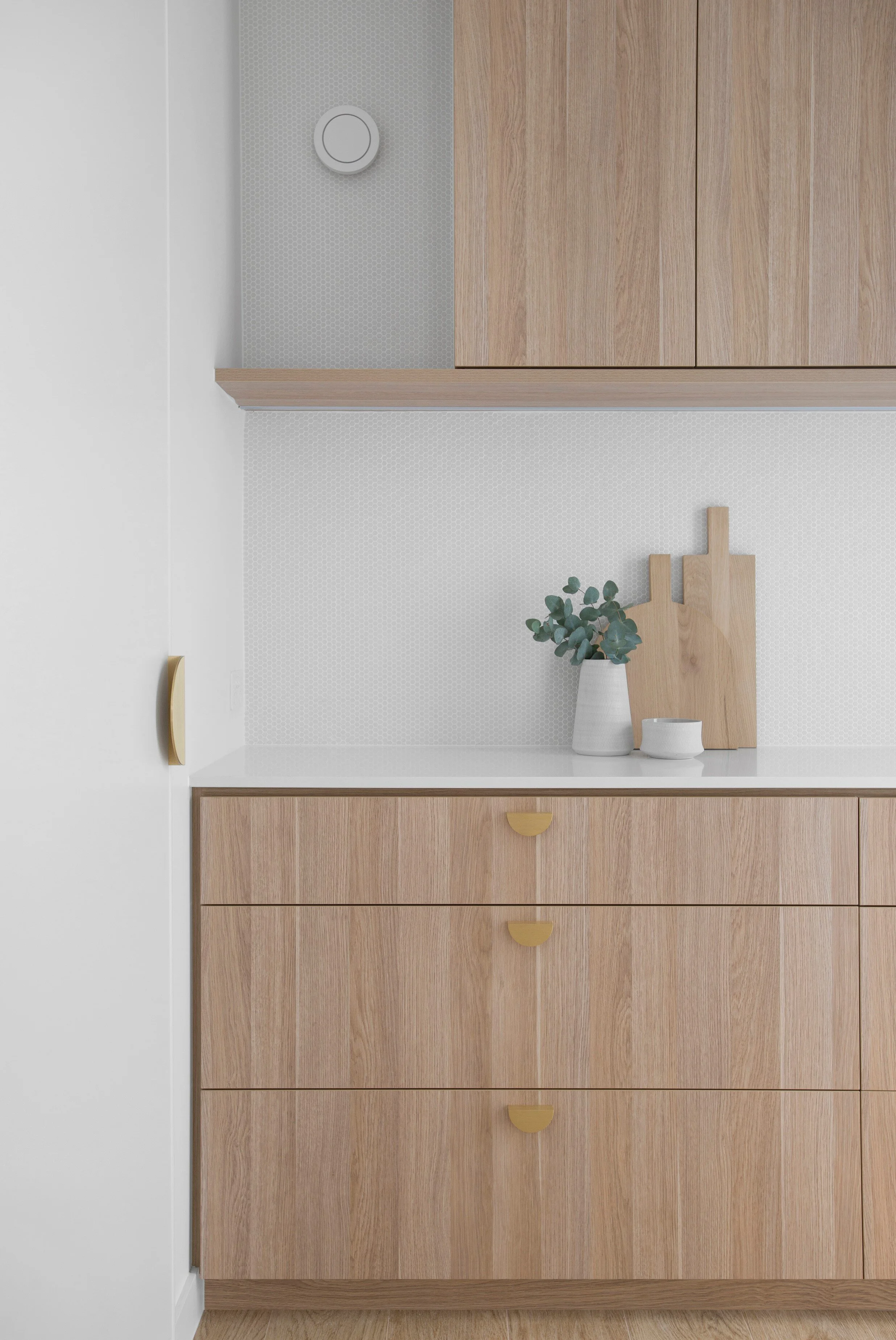 How to Design Handleless for your Home — Zephyr + Stone