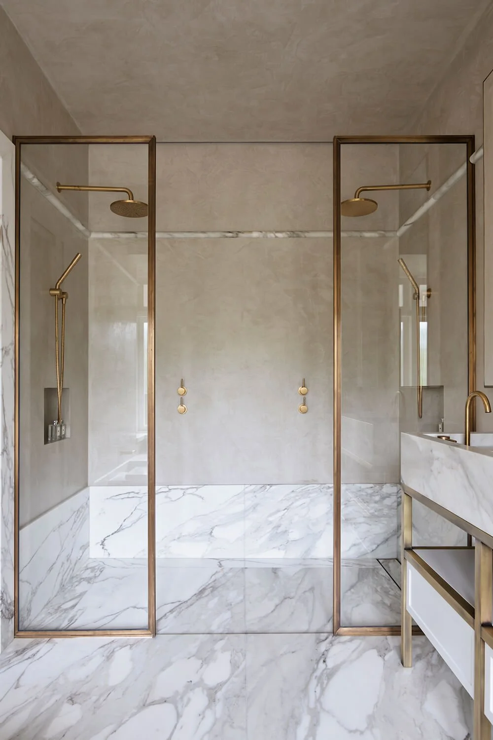 9 Shower Screen Design Ideas To LevelUp Your Bathroom — Zephyr + Stone