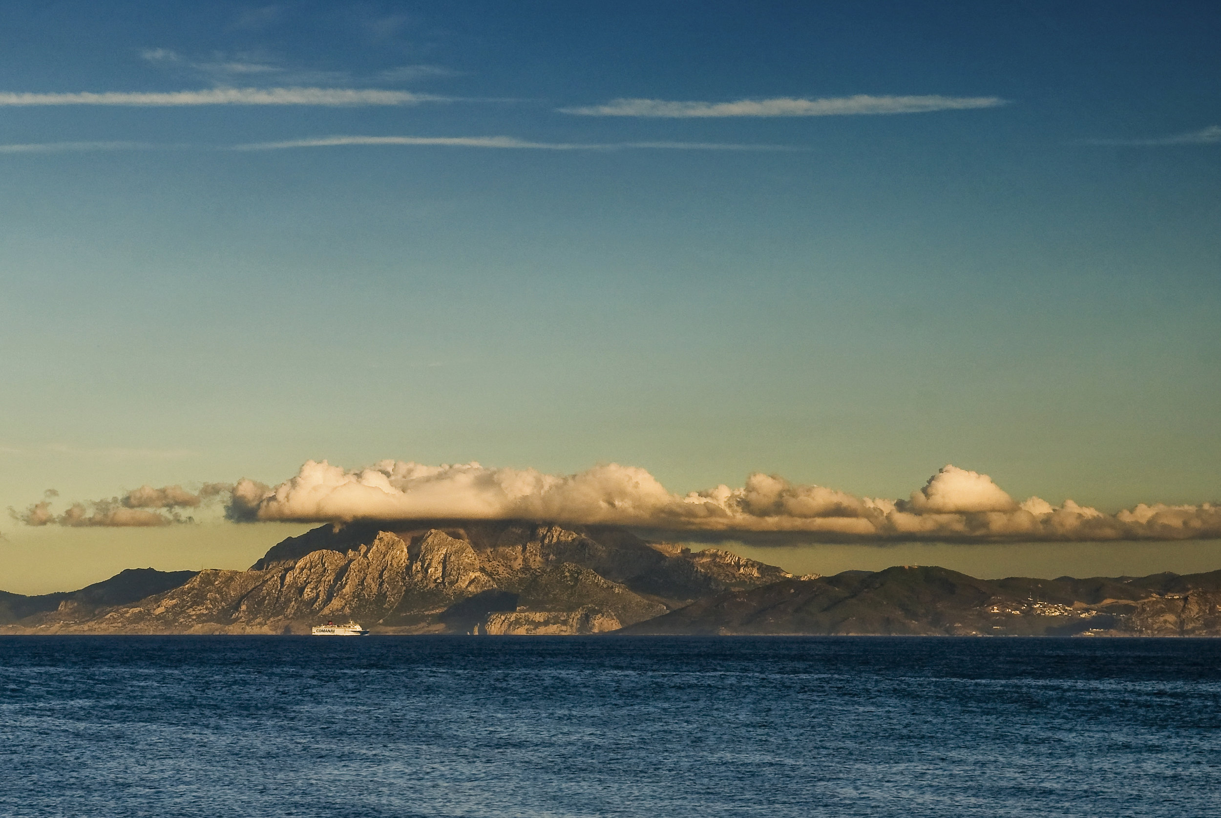 Rif-mountains-from-tarifa.jpg