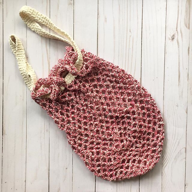 I finished the market bag design and I absolutely LOVE it!!! I&rsquo;ve already started on another one. Hopefully this will be up in the shop in a few color options soon! .
.
.
#colormereckless #crochet #etsy #etsyshop #etsyseller #etsycrochet #croch