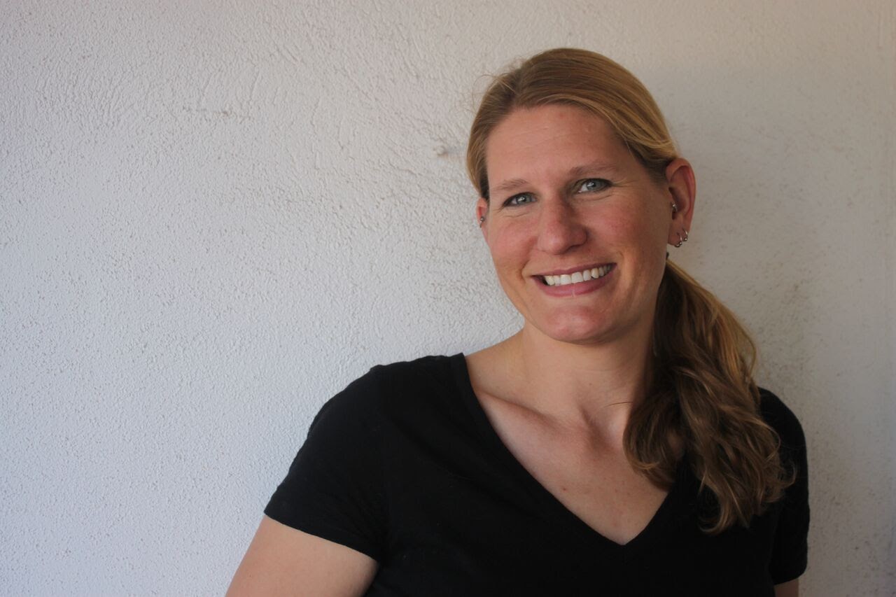 A picture of Erin, fabulous orthopedic acupuncturist