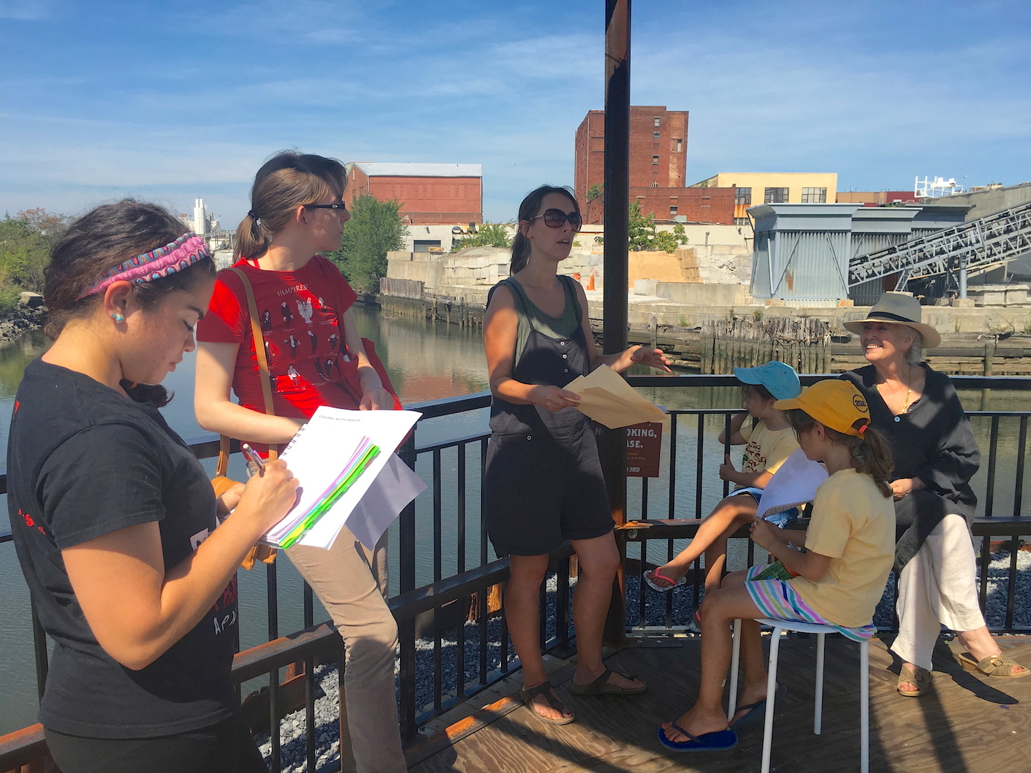 Dyeing With Weeds w/ Christine Facella 